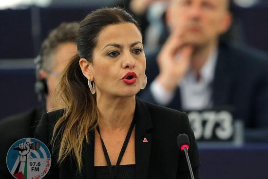 الاحتلال يشن حملة ضد وزيرة الشباب الإسبانية لدعمها حقوقنا الفلسطينية