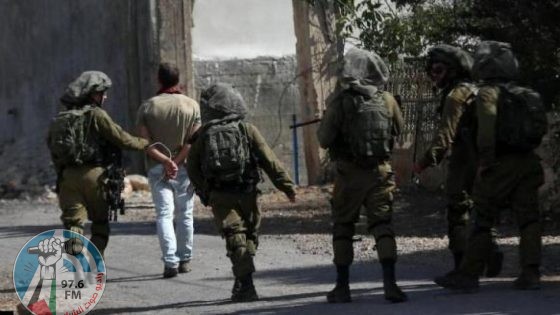 الاحتلال يعتقل ثلاثة مواطنين من بلدة صيدا شمال طولكرم