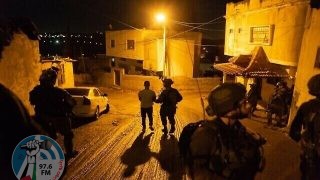 إصابات بالاختناق واعتقال شاب في مواجهات مع الاحتلال في مخيم العروب