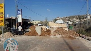 الاحتلال يغلق مدخل بلدة دوما