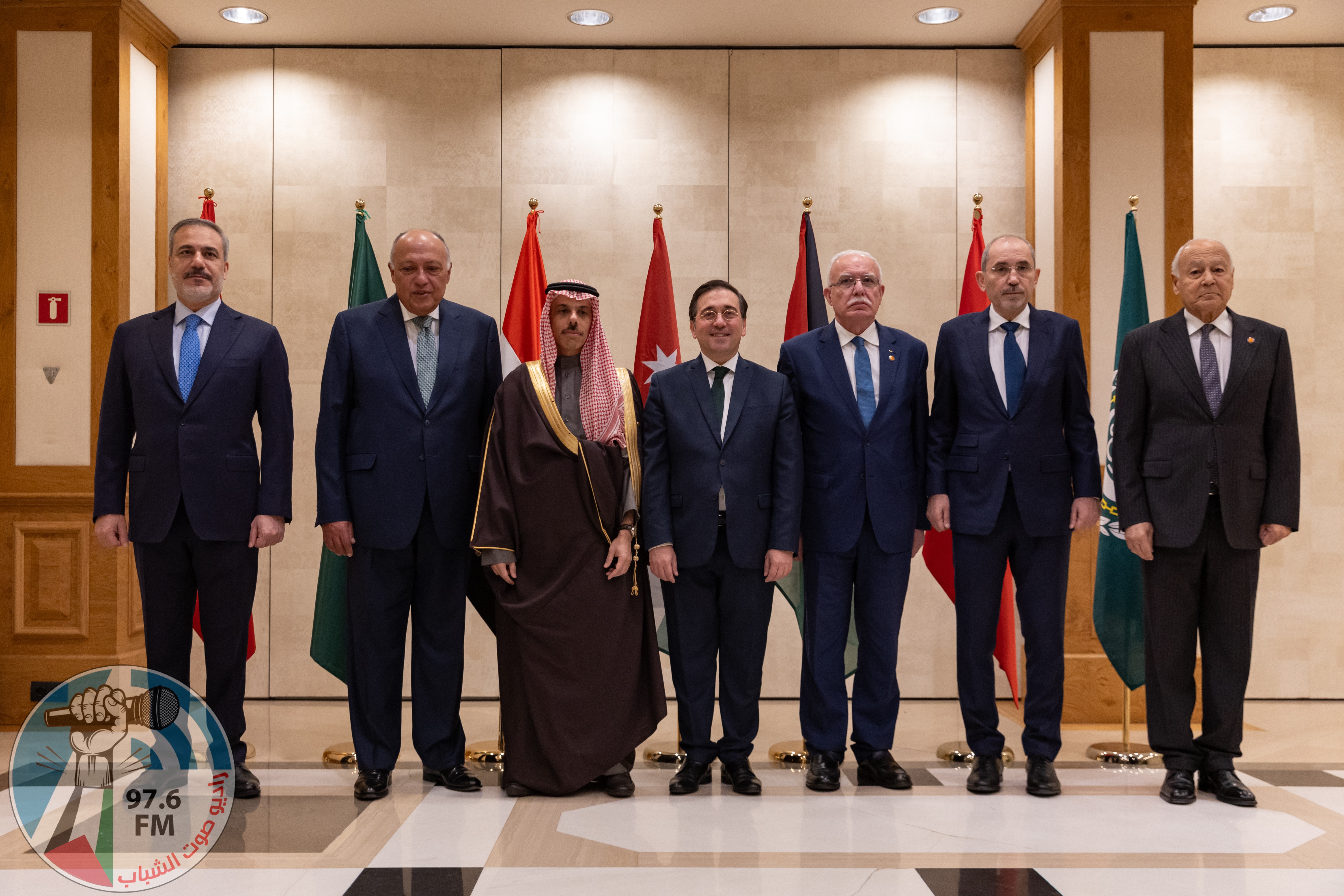 اللجنة الوزارية المكلفة من القمة العربية الإسلامية تلتقي وزير خارجية إسبانيا