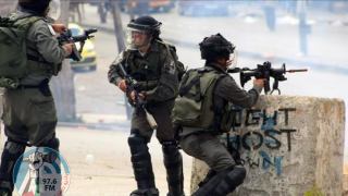 الاحتلال يصيب مواطنا ويعتقل 21 آخرين في محافظة الخليل