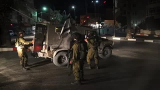 قوات الاحتلال تقتحم مدينة قلقيلية وتعتدي على مواطنين