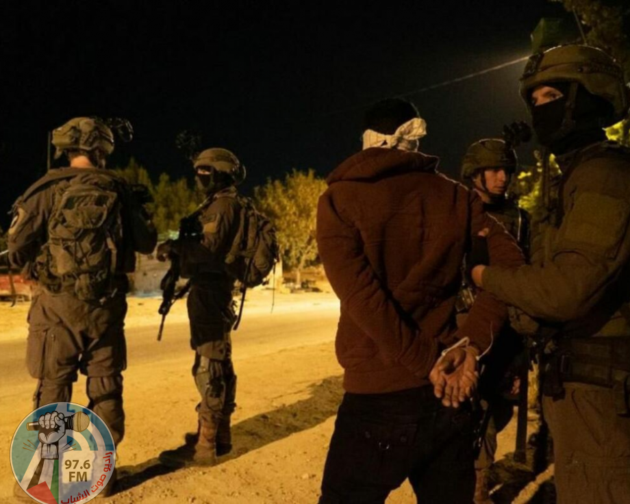 الاحتلال يعتقل 17 مواطنا من الخليل