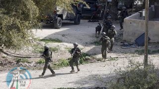 قوات الاحتلال تعتقل مواطنين من أريحا وتقتحم عقبة جبر