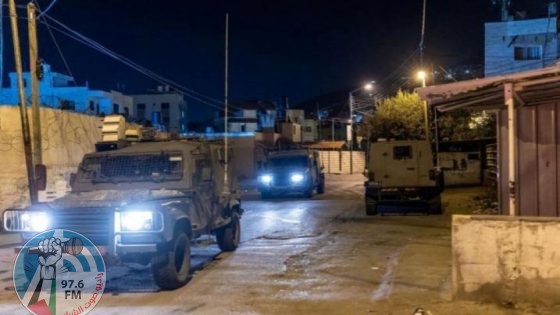 قوات الاحتلال تعتقل شابا عقب اقتحام قرية بيت أمين جنوب قلقيلية