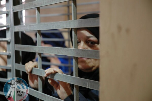 حقوقيون: ظروف صعبة جدا للأسيرات بسجون الاحتلال