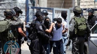 الاحتلال يعتقل مواطنا من القدس