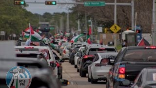 ناشطون يحتجون على استمرار العدوان الإسرائيلي أثناء زيارة الرئيس الأميركي ولاية كارولينا الجنوبية