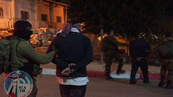 الاحتلال يعتقل مواطنا ونجله من بلدة بيت ريما