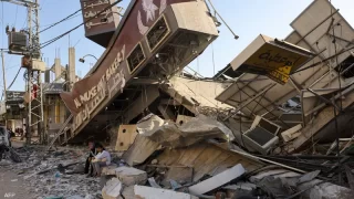 19 شهيدا بقصف إسرائيلي على مخيم النصيرات وحي الزيتون بقطاع غزة