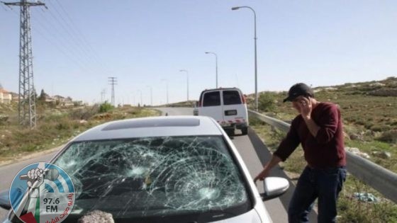 مستوطنون يهاجمون مركبات المواطنين شمال غرب نابلس