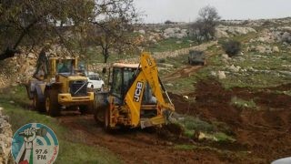 الاحتلال يواصل أعمال تجريف أراضٍ في حوسان غرب بيت لحم