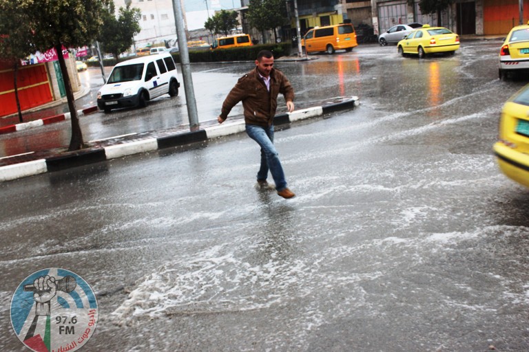 الطقس: اجواء شديدة البرودة وأمطار متفرقة