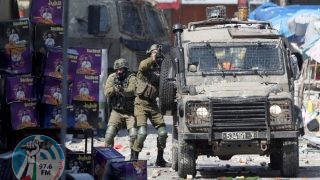 قوات الاحتلال تقتحم نابلس وتعتقل شابين