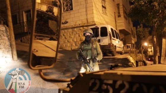 قوات الاحتلال تقتحم مدينة الخليل وعدة بلدات بالمحافظة
