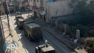 الاحتلال يعتقل 3 مواطنين عقب محاصرة منزل في مخيم جنين