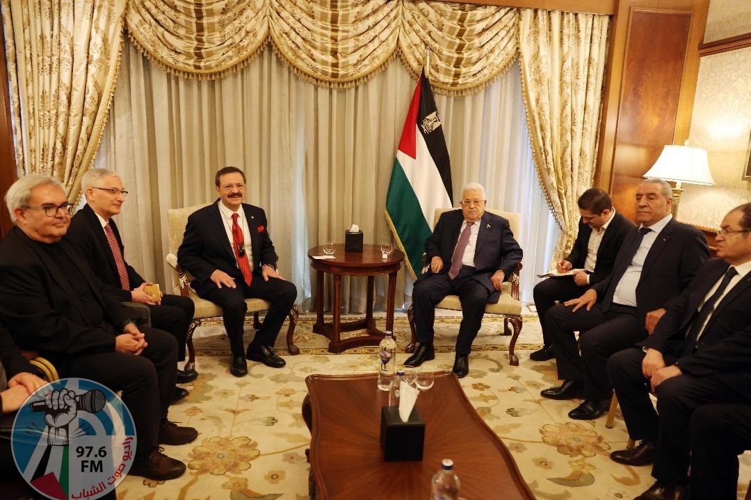 الرئيس يجتمع مع رئيس اتحاد الغرف والبورصة التركي
