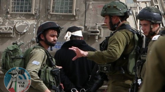 الاحتلال يعتقل مواطنين من بلدة حزما