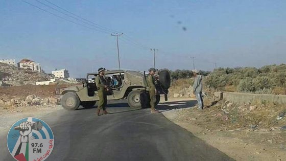 الاحتلال يغلق مدخلي قرية المغير شرق رام الله