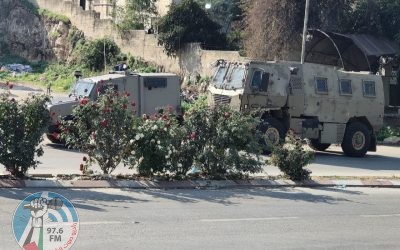قوات الاحتلال تعتقل ثلاثة مواطنين خلال اقتحام طولكرم