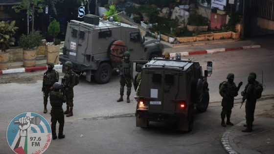 الاحتلال يعتقل سبعة شبان من قلقيلية