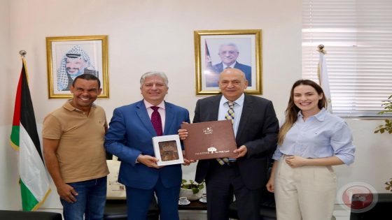 الوزير الحايك يستقبل سفير البرازيل في فلسطين