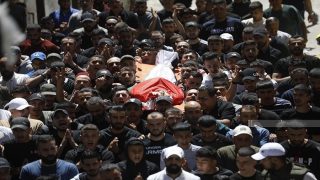 تشييع جثمان الشهيد وجيه الرمحي في البيرة