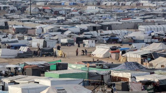 216 يوما للحرب على فلسطين .. قصف عنيف برفح والدبابات تدخل الزيتون