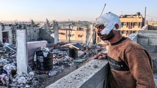 وصول الدفعة الأولى من الجرحى الفلسطينيين للعلاج في المستشفيات العراقية