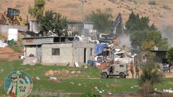 الاحتلال يهدم منزلا في فروش بيت دجن شرق نابلس