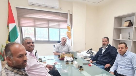 “كهرباء القدس” ونقابة الكهربائيين في محافظة أريحا والأغوار تبحثان القضايا المشتركة