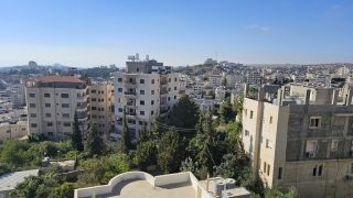 الطقس: ارتفاع على درجات الحرارة