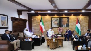 حمايل يستقبل سفير دولة الكويت غير المقيم في دولة فلسطين