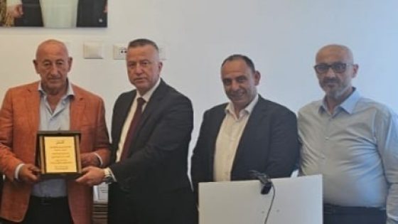 المستشار الاقتصادي حسونة يلتقي رجل الاعمال احمد الذباح