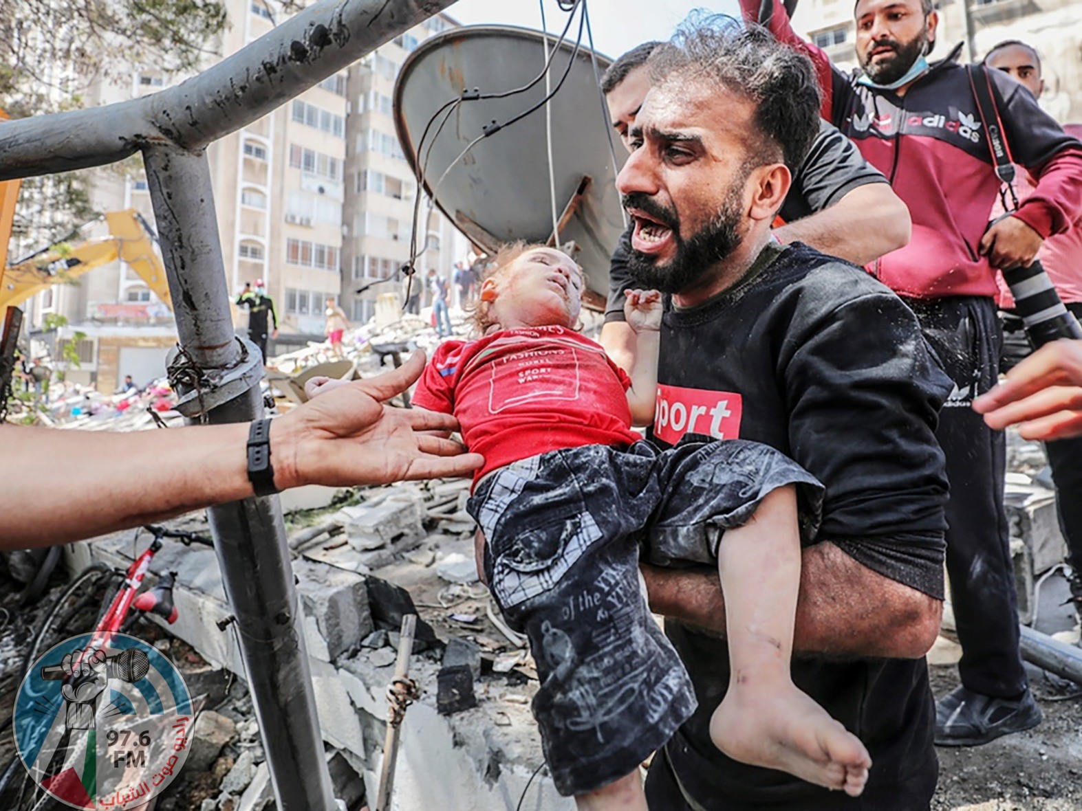 الهلال الأحمر: 15.103 شهداء من الأطفال في غزة منذ بدء العدوان