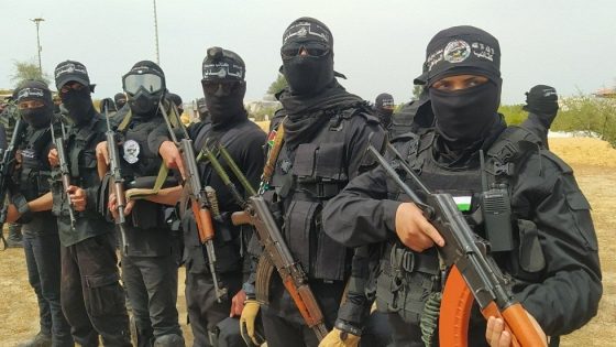 كتائب المجاهدين: قصفنا موقع رعيم العسكري برشقة صاروخية
