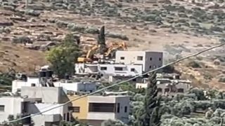 الاحتلال يهدم منزلا من طابقين شرق جنين