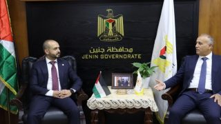 رئيس الجامعة العربية الأمريكية يزور محافظ جنين لتعزيز سبل التعاون