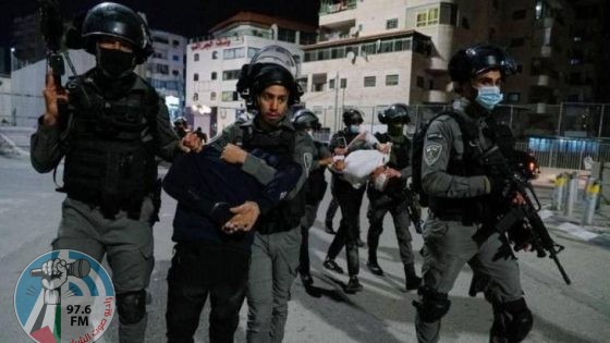الاحتلال يعتقل 3 شبان من قلقيلية