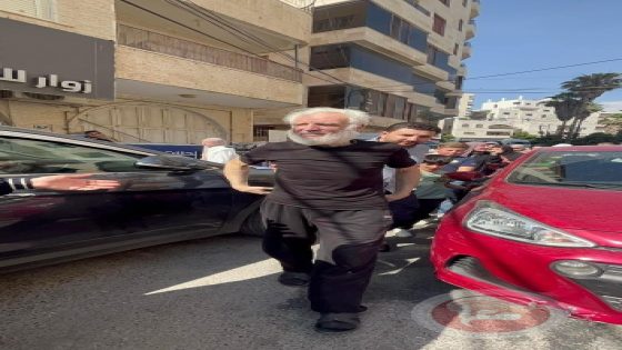 الإفراج عن عزيز الدويك