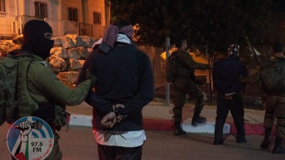 الاحتلال يعتقل 22 مواطنا من الضفة ما يرفع حصيلة الاعتقالات منذ 7 أكتوبر إلى 9125