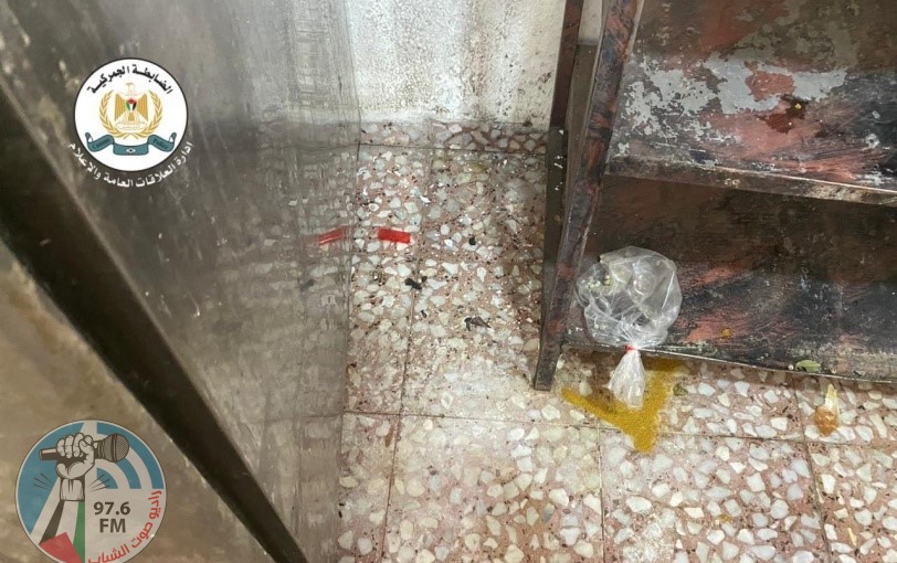 الضابطة الجمركية وجهة الاختصاص توقفان مخبزاً عن العمل غرب رام الله