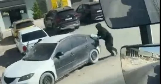 سطو مسلح على فرع أحد البنوك في دار صلاح شرق بيت لحم