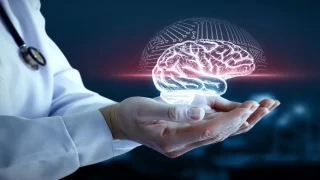 كيف يؤثر إدمان الإنترنت على أدمغة المراهقين؟