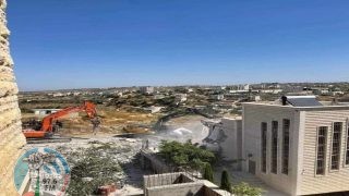 الاحتلال يهدم منزلا في منطقة “فرش الهوى” غرب الخليل