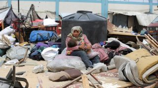 منذ بداية الحرب- عشرات آلاف الإصابات بالتهابات الكبد بين نازحي غزة