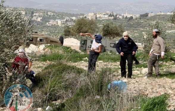 الاحتلال يعتقل أربعة مواطنين في يطا ويقتحم منزل أمين سر "فتح"