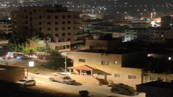 قوات الاحتلال تستهدف احد المنازل في جنين بقذائف الانيرجا