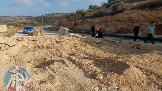 مستعمرون يجرفون المدخل الشمالي لمدينة سلفيت